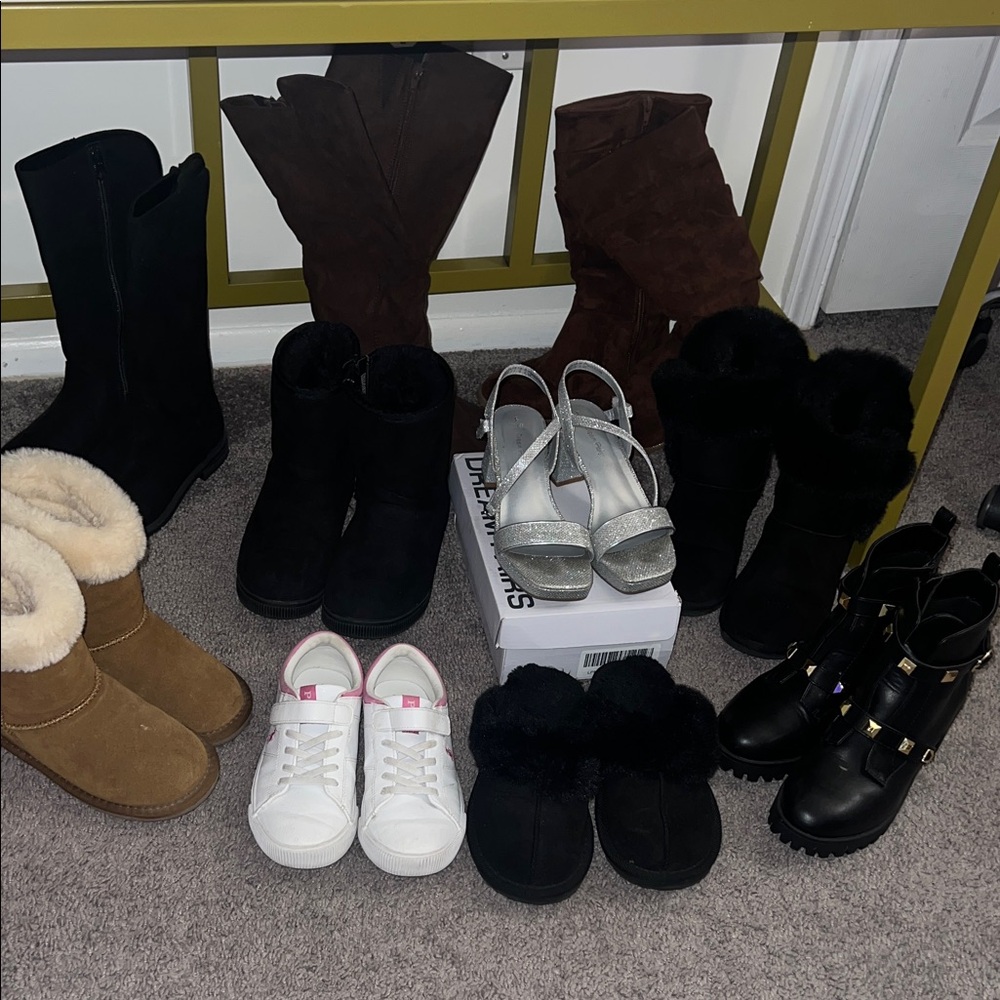 10 pairs girls shoes
